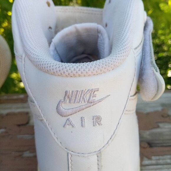 Nike Air AF-1 white sneakers sz 10 1/2 - Picture 9 of 16